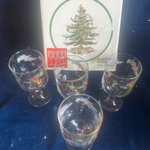 Set of Four Spode Christmas Tree All Purpose Wine Glasses Square Shape Stem Base - Picture 9 of 9